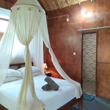 Full Moon Hostel 누사 페니다 외부 사진