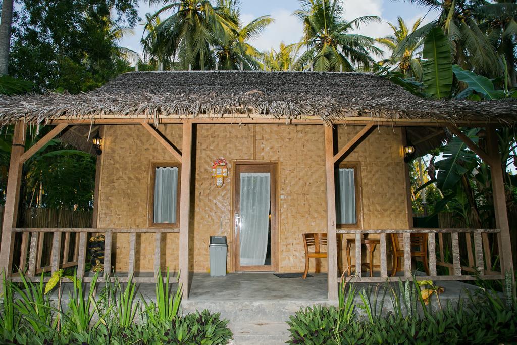 Full Moon Hostel 누사 페니다 외부 사진