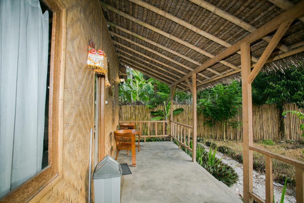 Full Moon Hostel 누사 페니다 외부 사진