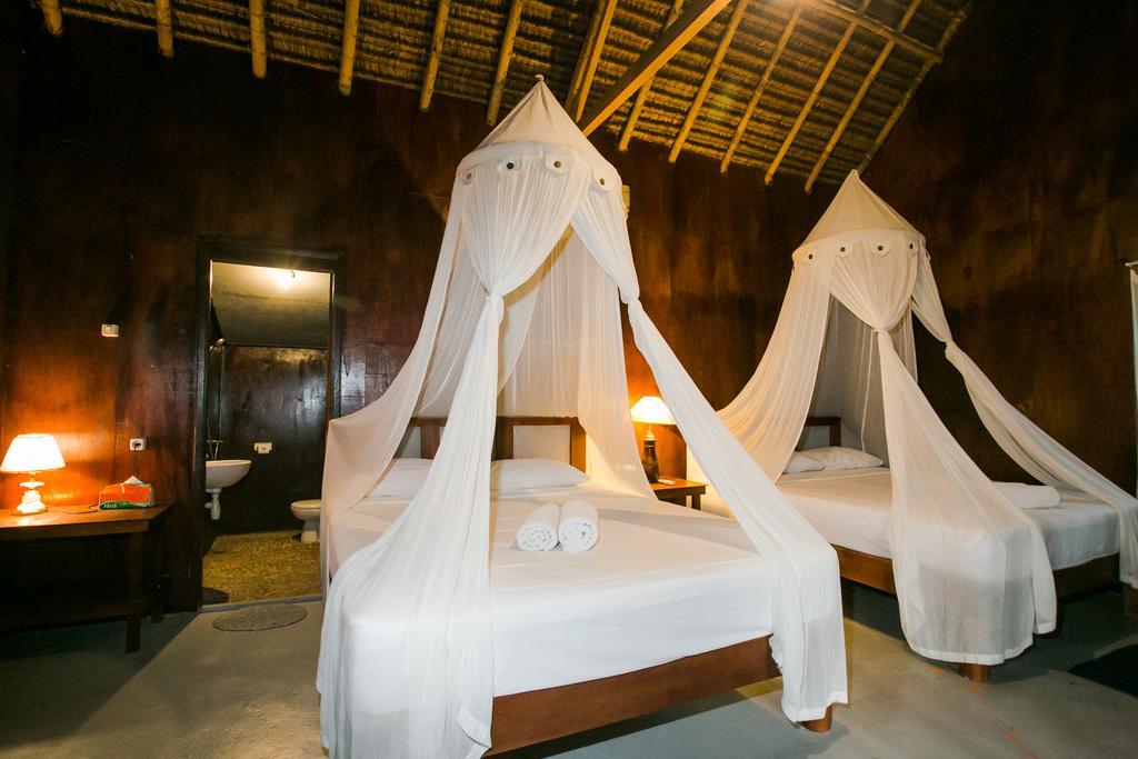Full Moon Hostel 누사 페니다 외부 사진