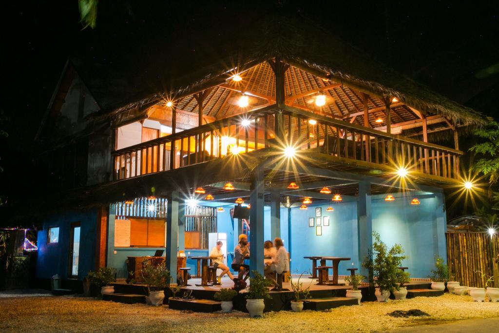 Full Moon Hostel 누사 페니다 외부 사진