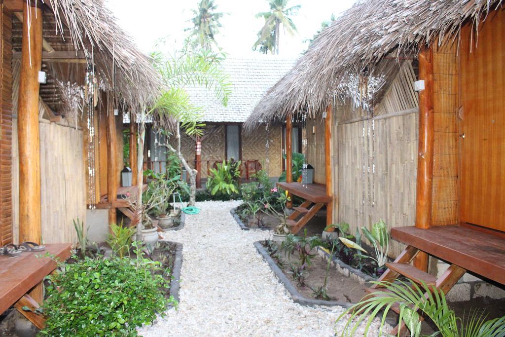 Full Moon Hostel 누사 페니다 외부 사진