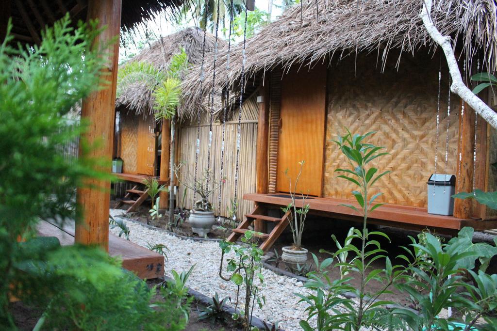 Full Moon Hostel 누사 페니다 외부 사진