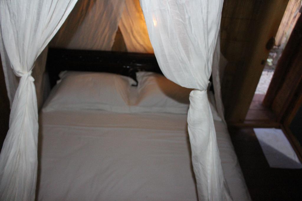 Full Moon Hostel 누사 페니다 외부 사진