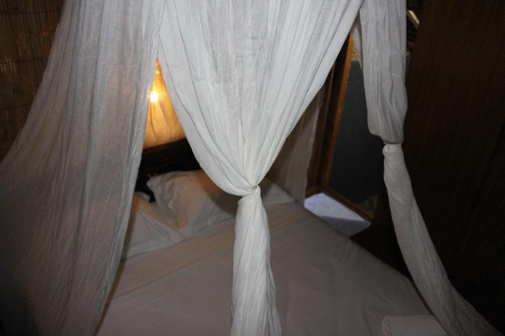 Full Moon Hostel 누사 페니다 외부 사진